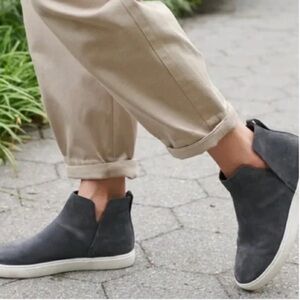 Birdies Women’s The Falcon Graphite Gray Suede Sneaker/Ankle Boot NWOB